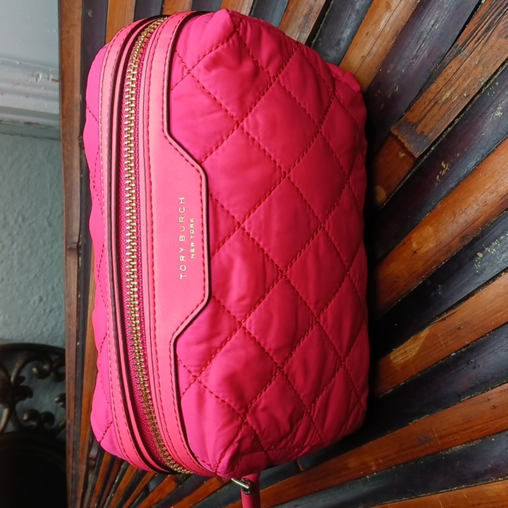 COPY - Tory Burch Perry Quilted Nylon small Cosmetic Case